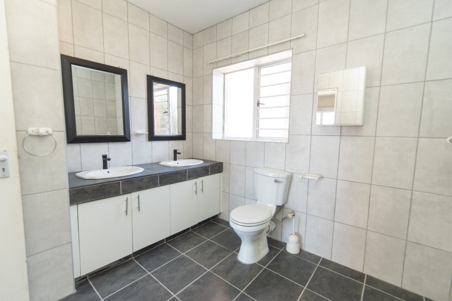 3 Bedroom Property for Sale in South End Eastern Cape